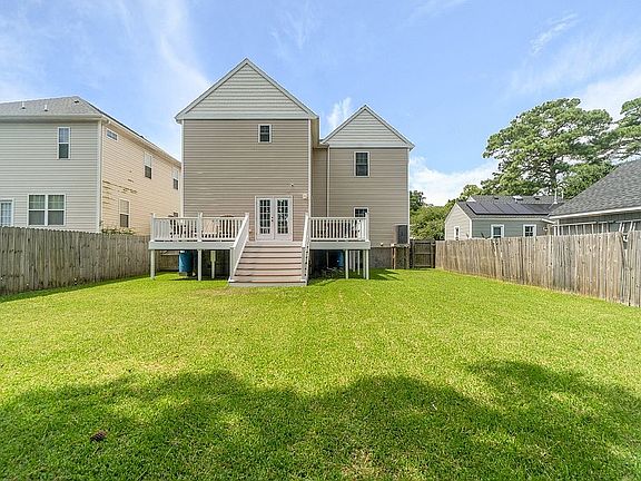 3rd image of 9548 12th Bay St