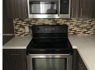 1025 Country Club Dr APT 305, Margate, FL 33063