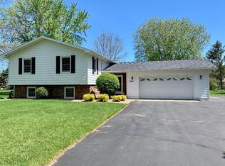 1474 Cottonwood Rd, Saint Cloud, MN 56303