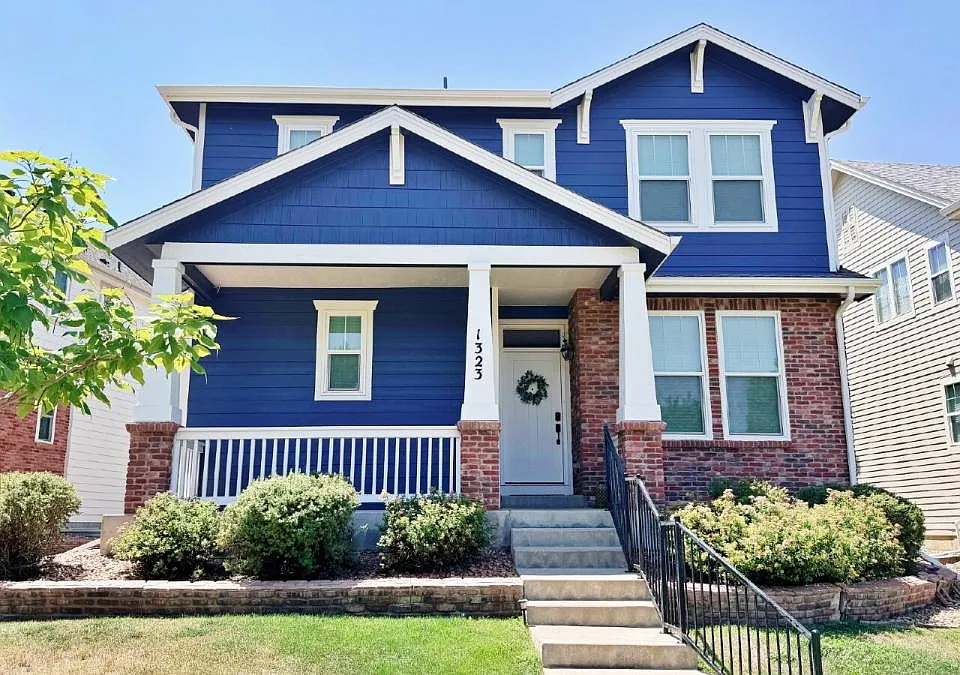 1323 S Duquesne Ct