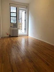 Rented by Green Home NY Realty LLC