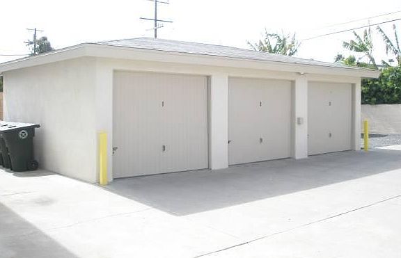 Garages and outside parking spaces