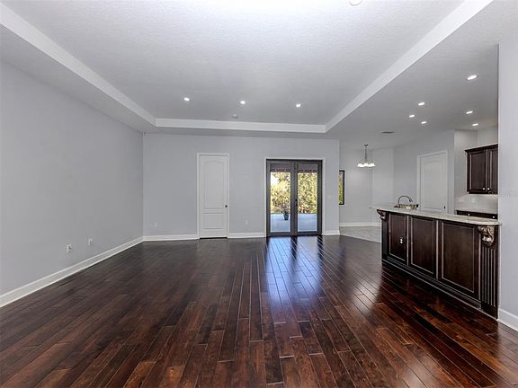 4th image of 2107 Johannesberg Rd