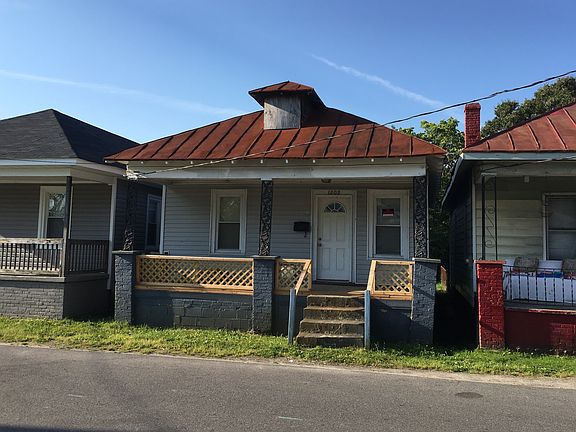 2nd image of 1202 Fayette St