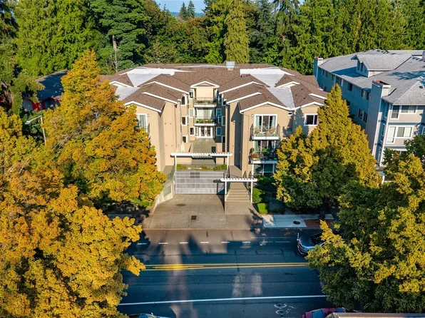 12034 15th Avenue NE #103, Seattle, WA 98125