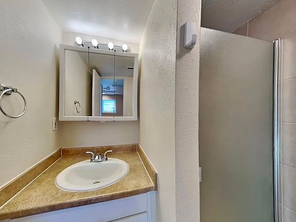 2nd image of 5008 S Richfield Cir