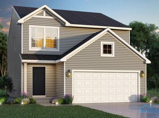 1526 Circle Dr, Millbury, OH 43447