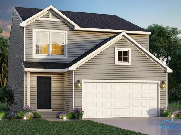 1526 Circle Dr, Millbury, OH 43447