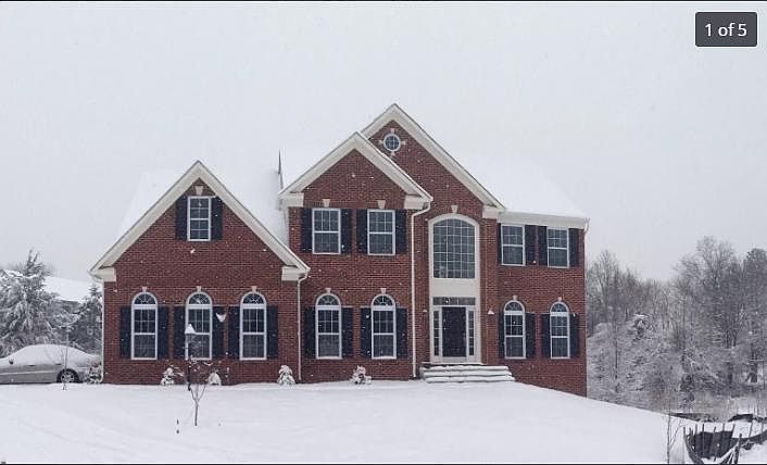 1st image of 8542 Woodlawn Ct #Basement