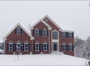 8542 Woodlawn Ct #BASEMENT, Alexandria, VA