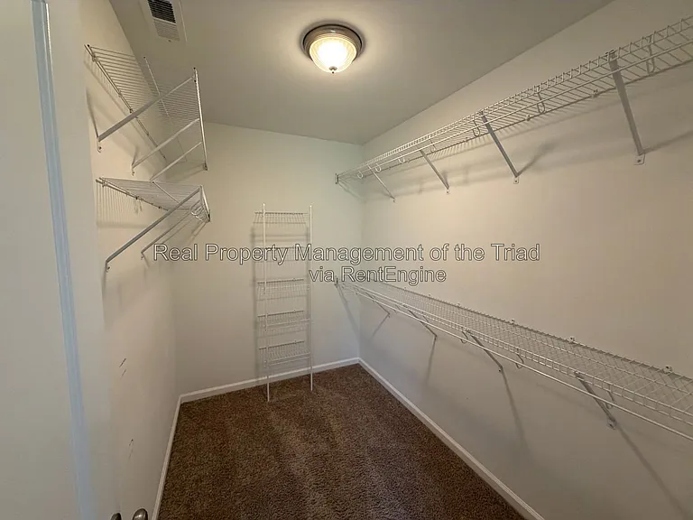 412 Stage Coach Trl — Photo 12