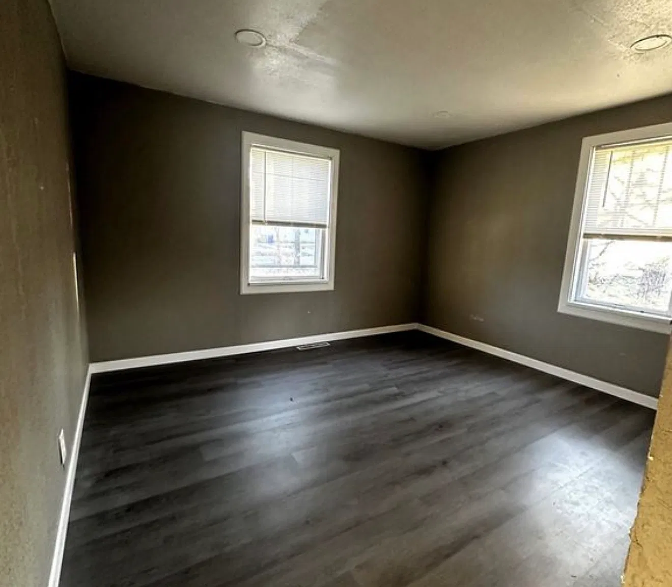 2 bed, 1130 sqft, $975 — Photo 4