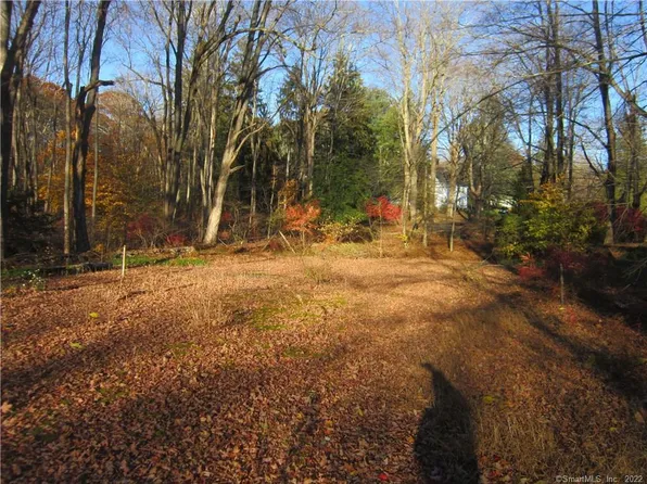 268 Newton Road, Woodbridge, CT 06525