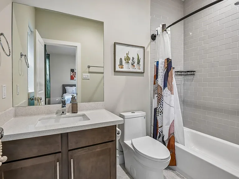 6314 Chelsea Falls Ln — Photo 10