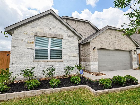 2nd image of 1696 Daylight Lake Dr