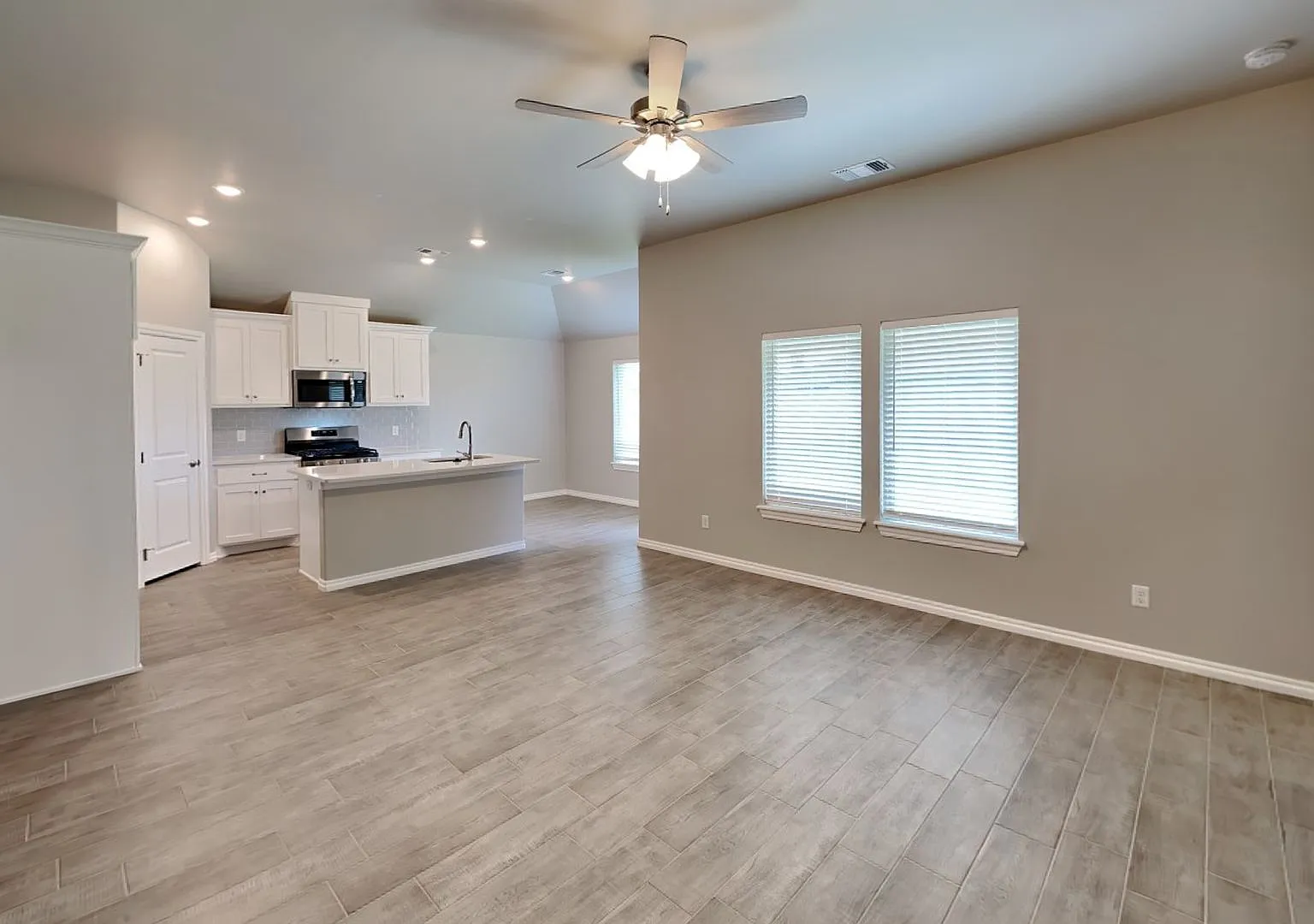 Luxury New 3 Bedroom 2.5 Bathroom Home In Piedmont Schools With Bonus Room- Neighborhood Park/Bas... — Photo 4