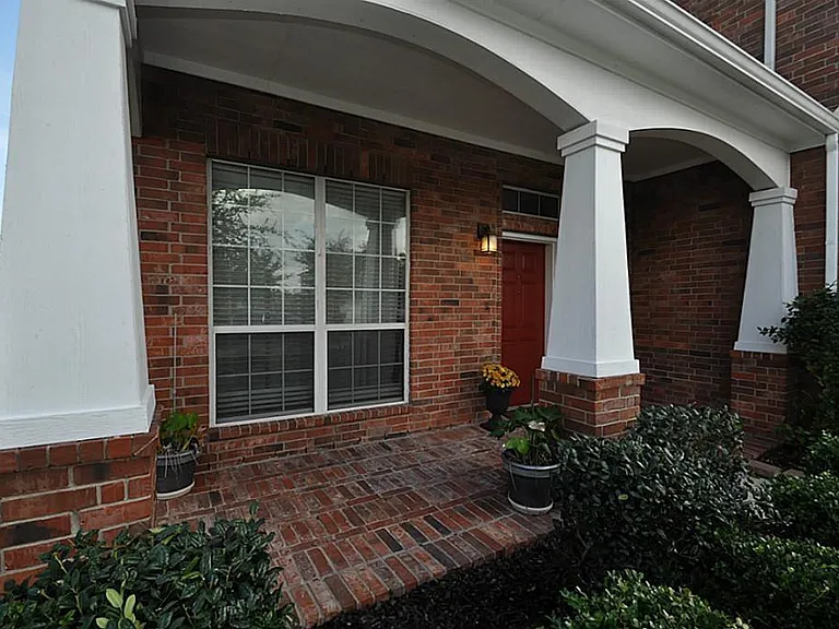 2931 Silver Landing Ln — Photo 12