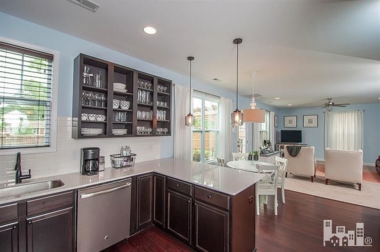 1st image of 3821 Willowick Park Dr