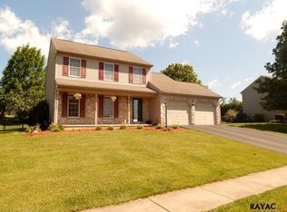 125 Apple Tree Ln, Mount Wolf, PA 17347