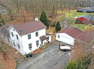 2352 W River Rd, Newton falls, OH 44444