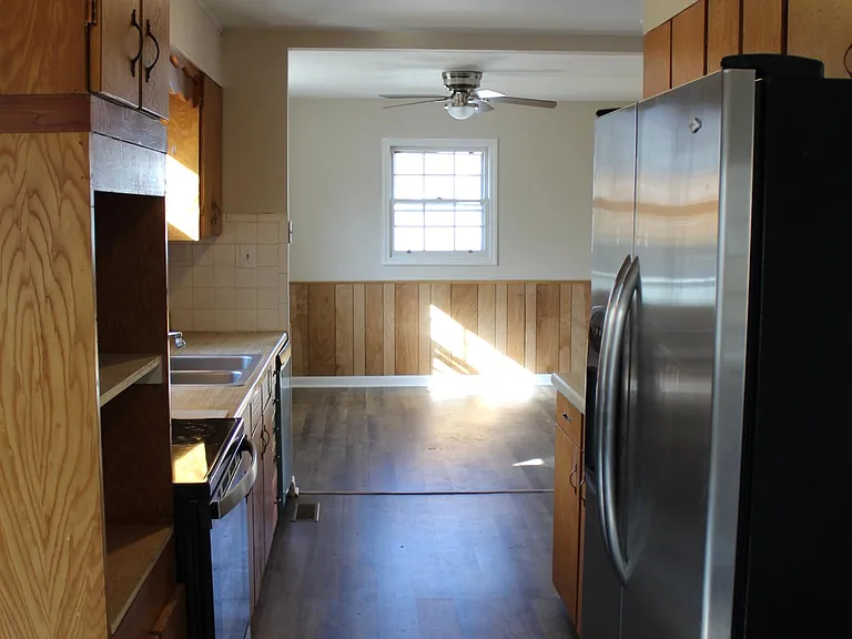 204 Florida Ave — Photo 10