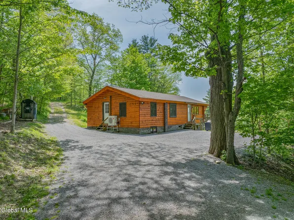 130 McMillan Road, Cambridge, NY 12816