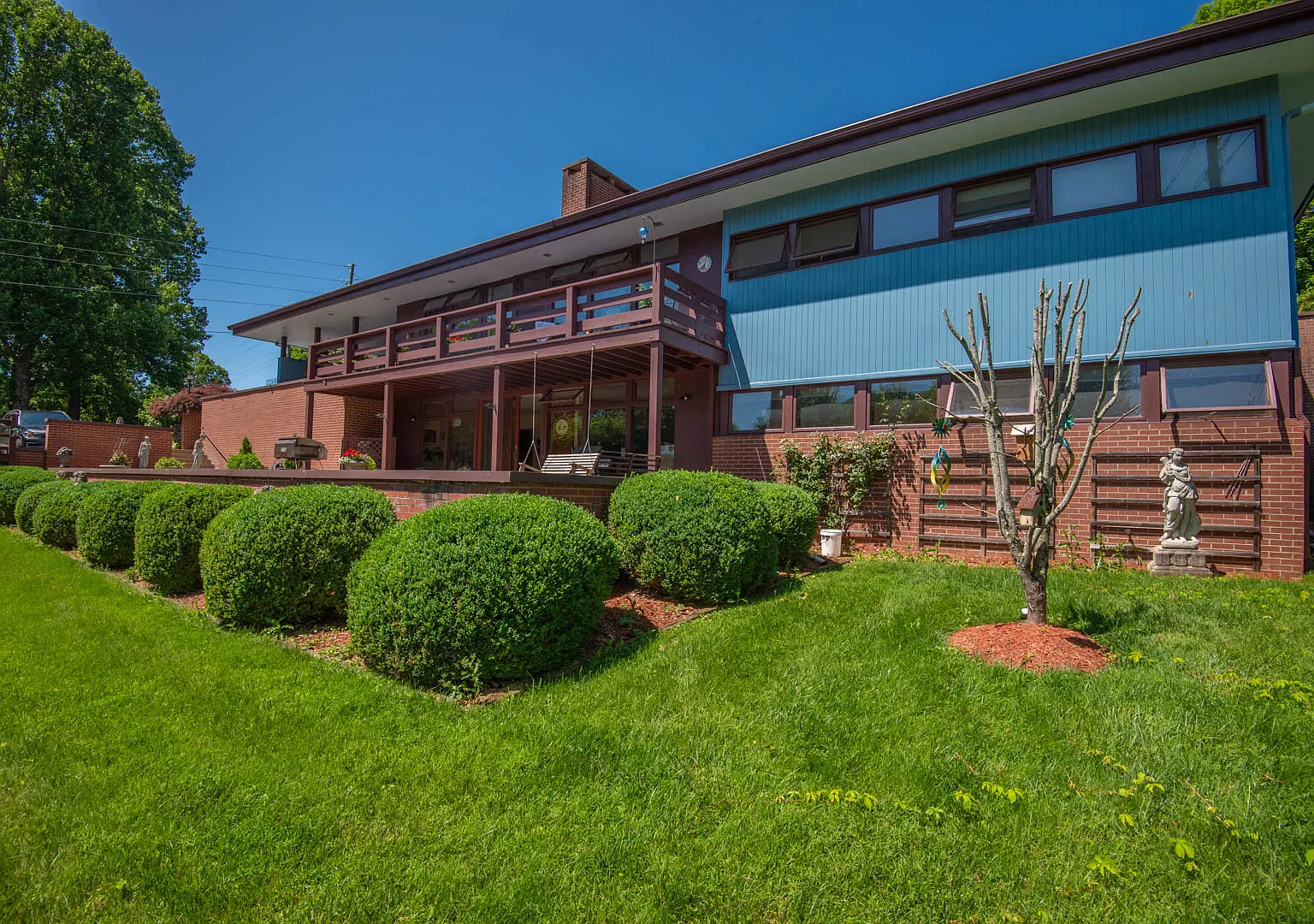2 bed, $1,400 — Photo 2