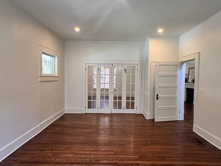 264 N McNeil St — Photo 6