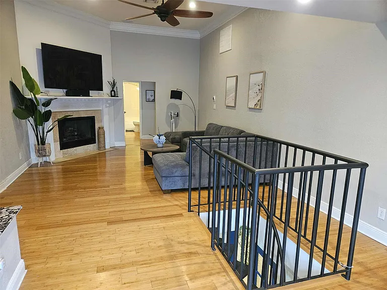 812 Marlin St — Photo 41