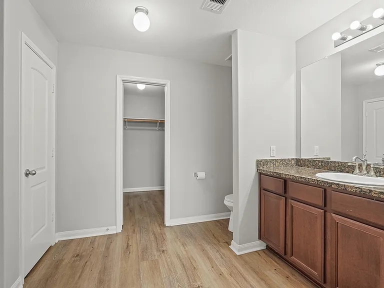 7126 Montclair Peak Ln — Photo 14