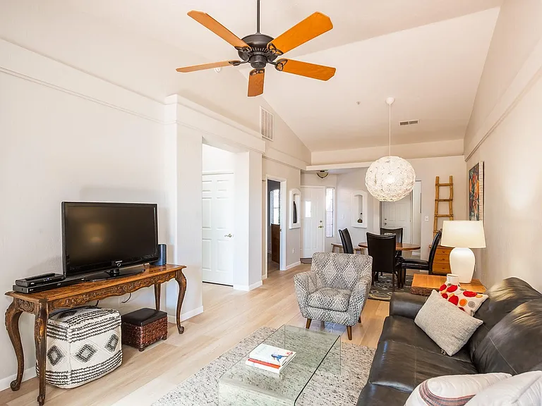 611 Desert Sage Ln — Photo 10