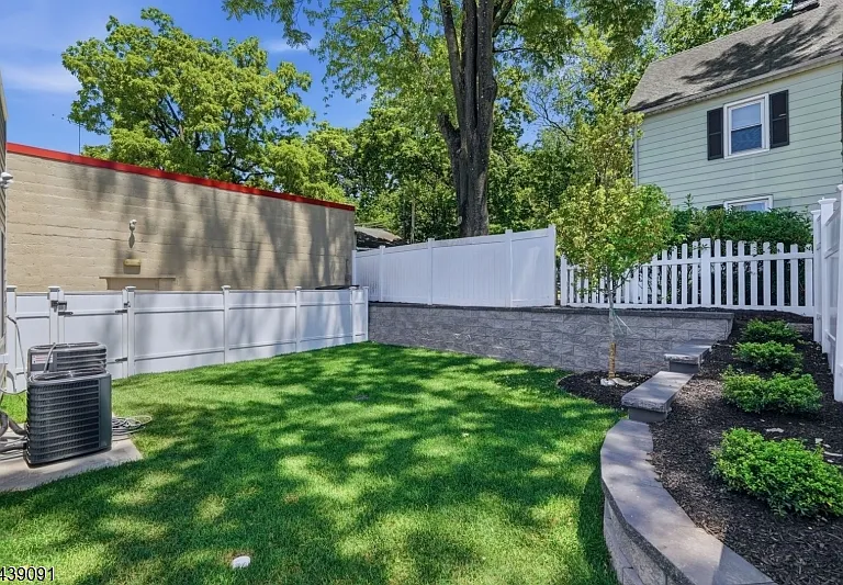 116 Valley St #2 — Photo 34