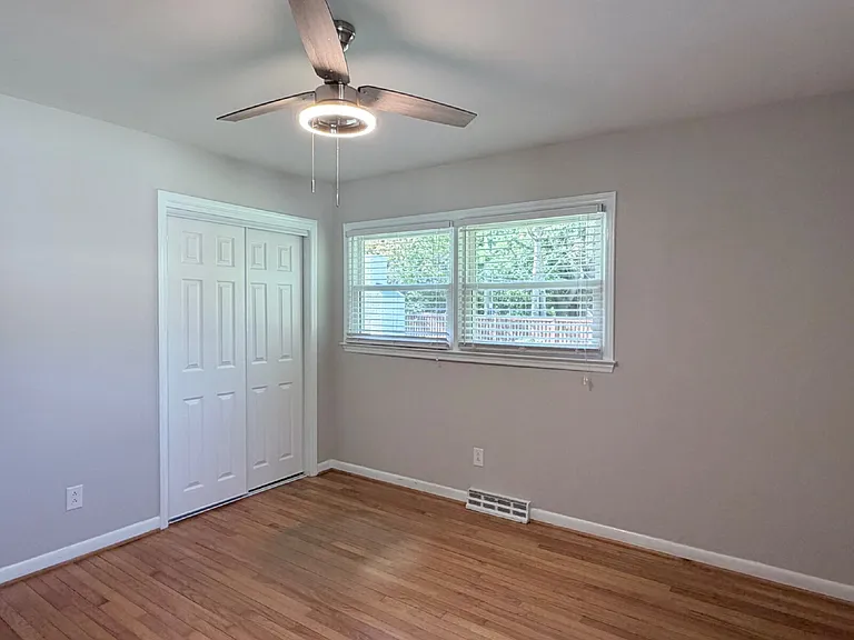 18 Carjen Ave — Photo 63
