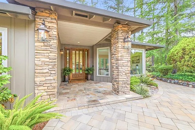 18113 Saratoga Los Gatos Rd