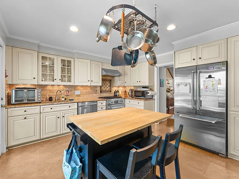 5121 Baltan Rd — Photo 11