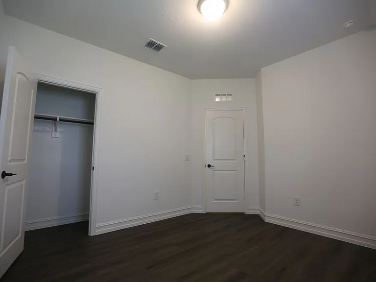 3412 Marginal Dr — Photo 38