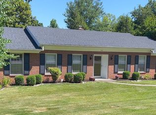 432 Meadow Ln, Danville, KY 40422
