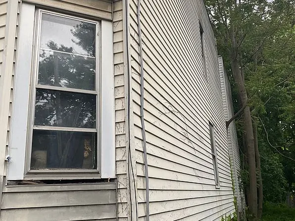 327 2nd St, Albany, NY 12206