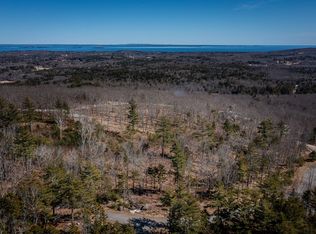 4 Pinnacle Dr, Rockport, ME 04856