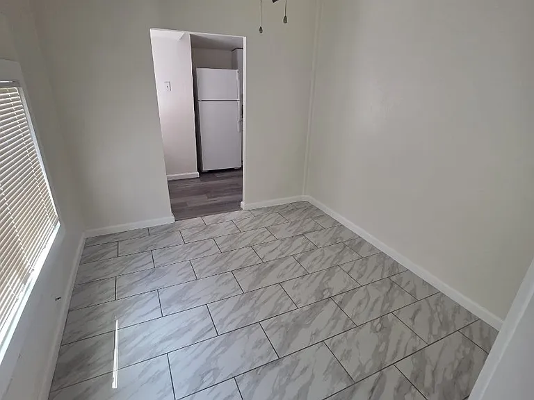 527 Maine St — Photo 5