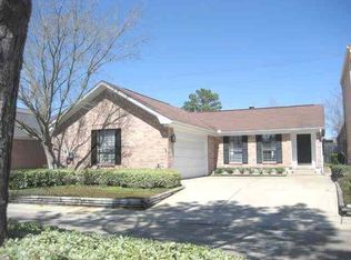 6670 Woodridge St, Beaumont, TX 77706