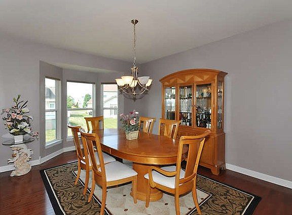 4th image of 172 Prescott Dr