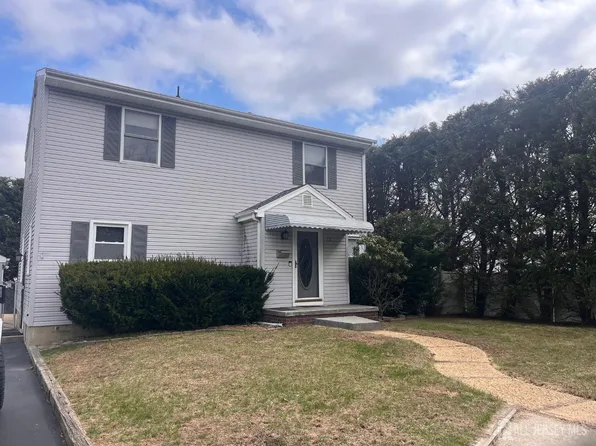 12 Burlew Pl, Parlin, NJ 08859