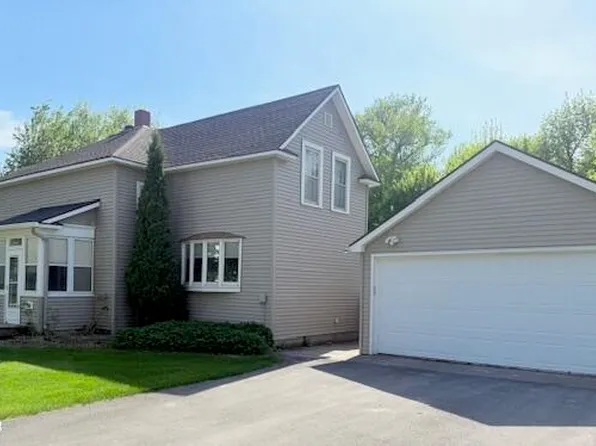 316 S Adam St, Northwood, ND 58267