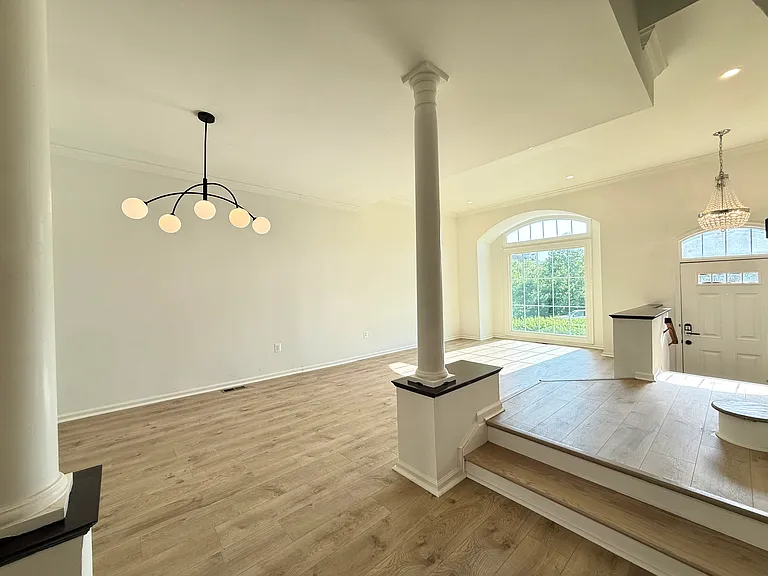 14604 Woodgate Manor Cir — Photo 9