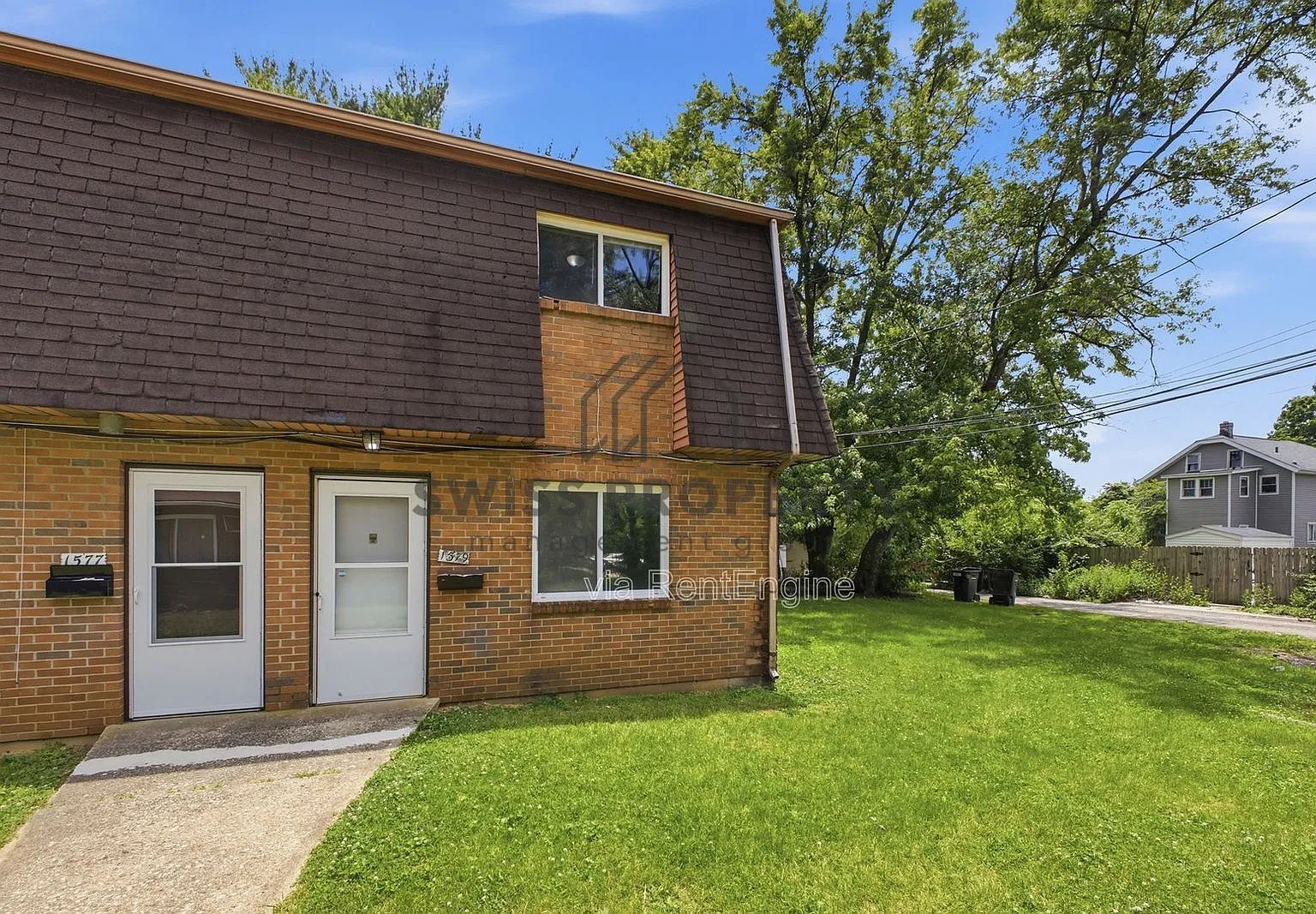 2 bed, 1.0 bath, $1,000 — Photo 2