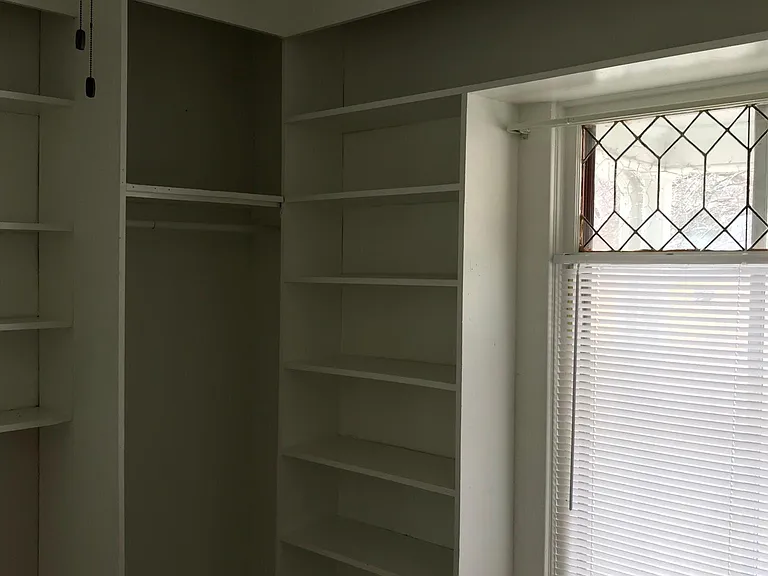 324 Park Ave — Photo 5