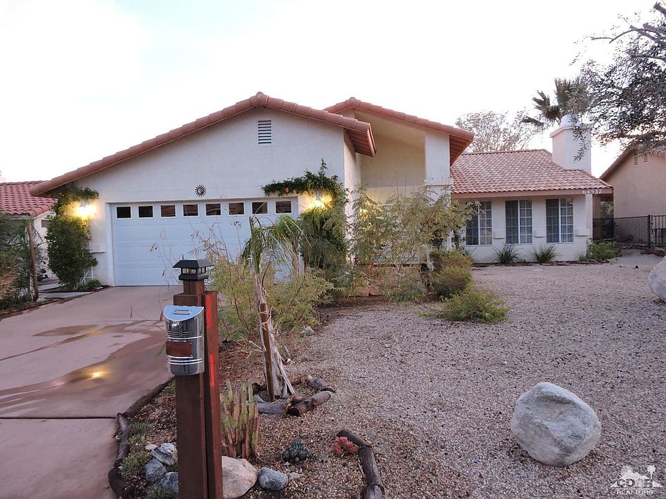 1st image of 64537 Spyglass Ave