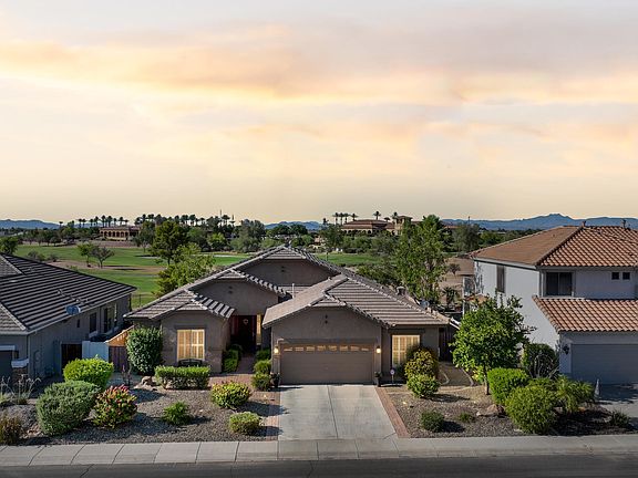 2nd image of 3886 E Vallejo Dr