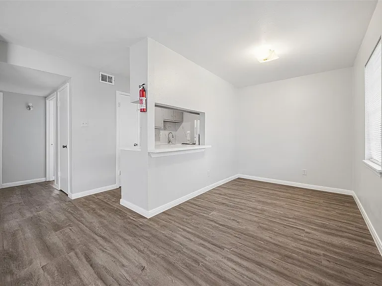 1716 Crownover Rd #22 — Photo 4